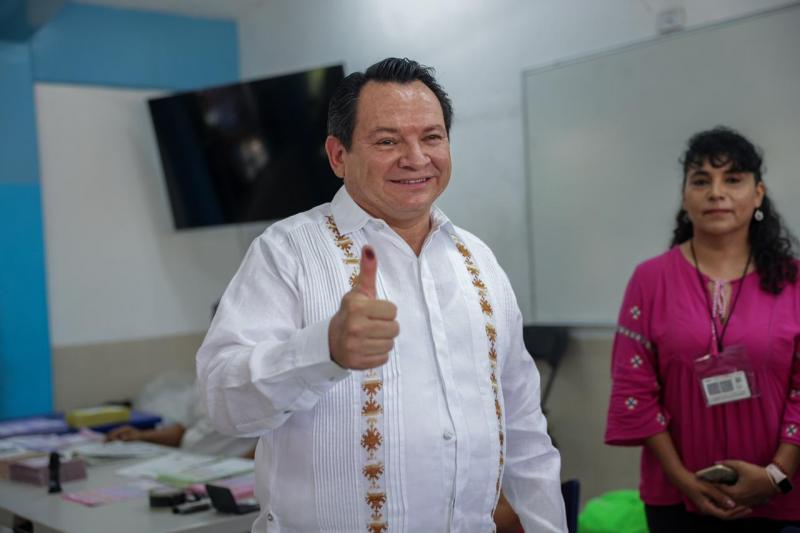Participación del Gobernador Joaquín Díaz Mena en jornada electoral Judicial